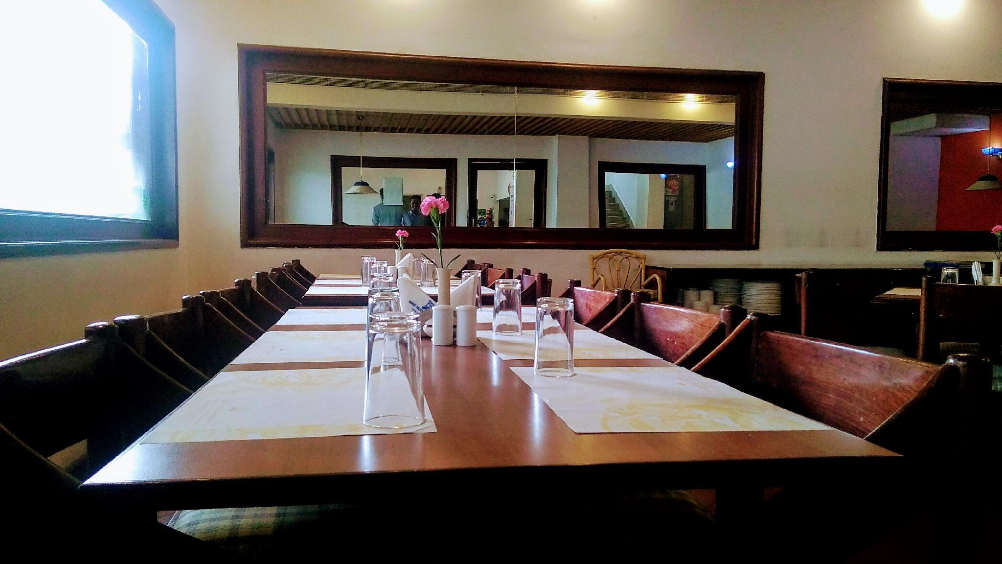 ホテル アバッド メトロ 写真