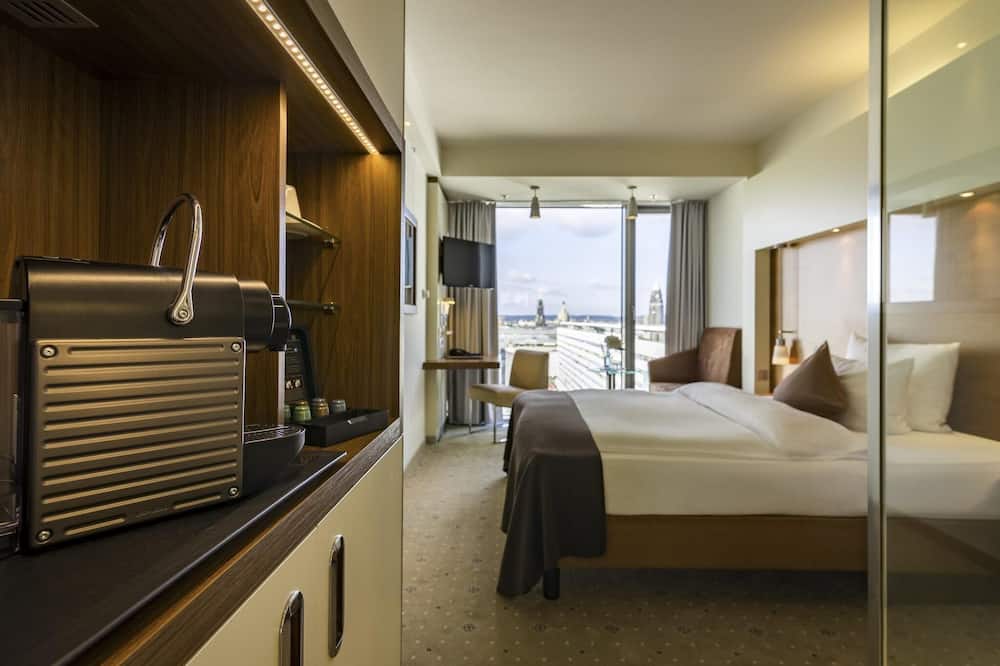 オクシデンタル ドレスデン ニューア 写真