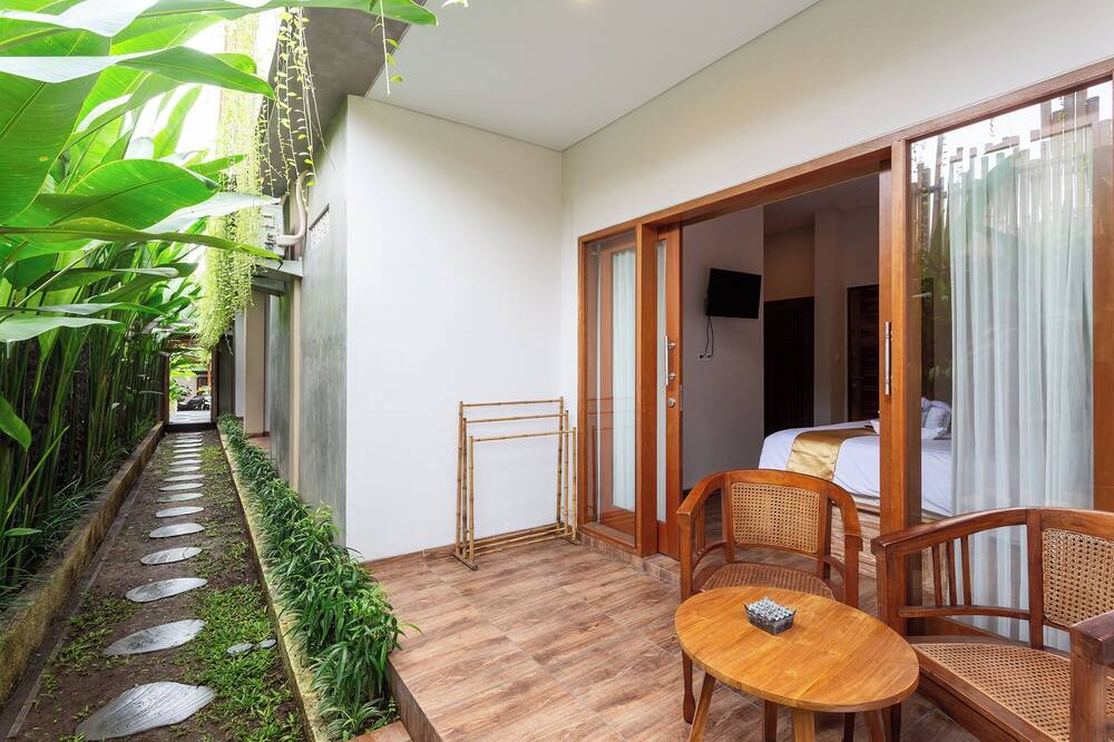 グラハ シャンティ ゲストハウス 写真