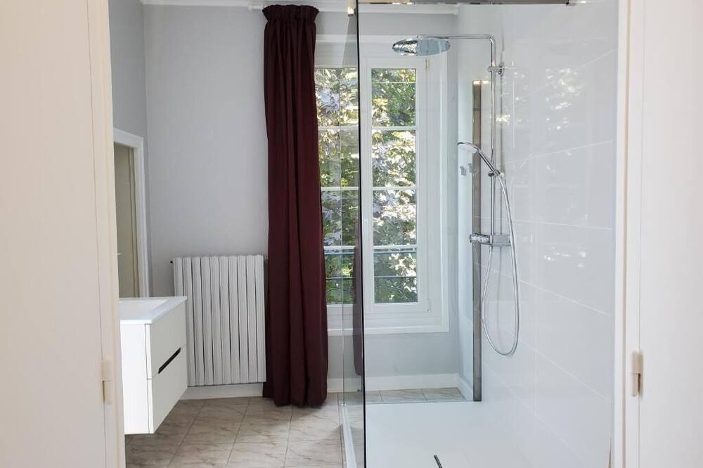 ロジス デ トゥレル 写真