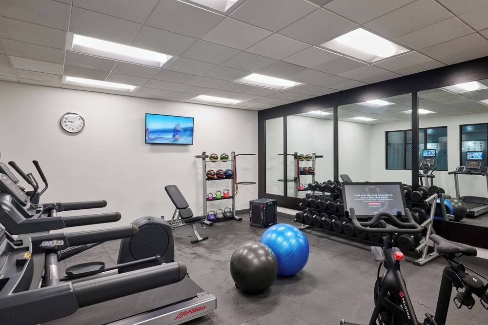 ホームウッド スイーツ バイ ヒルトン アンカレッジ 写真