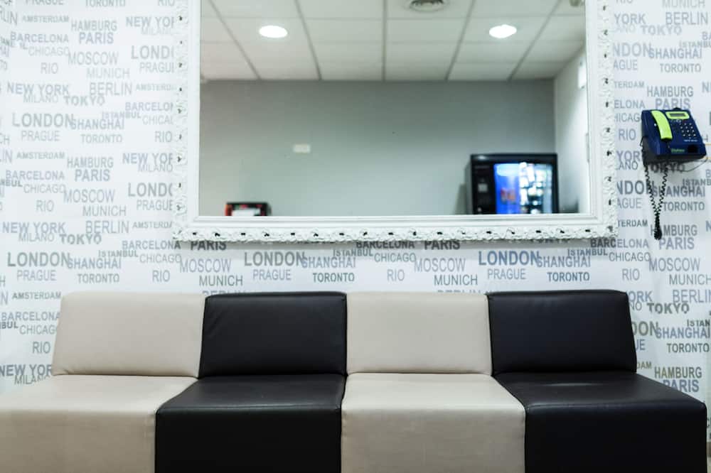 オスタル ホセフィナ 写真