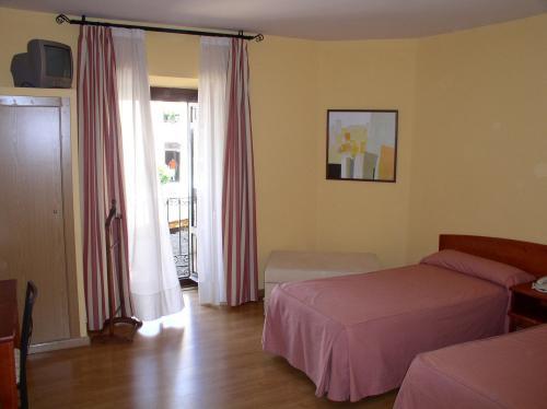 オスタル レスタウランテ プエルタ デル アルカサル 写真