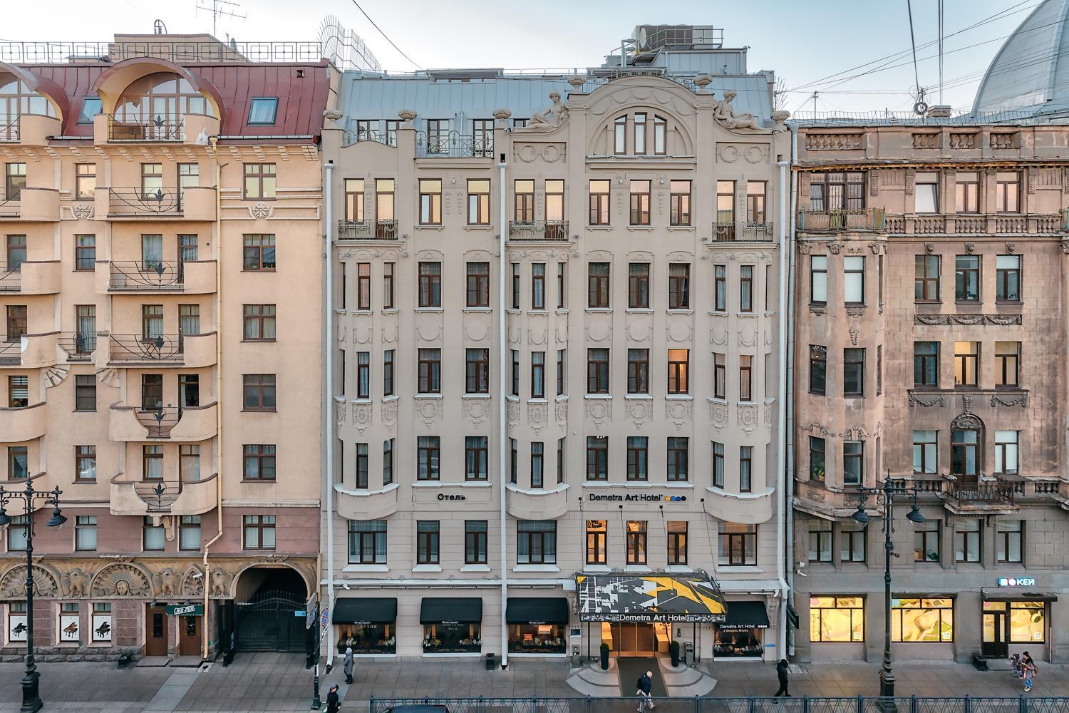 デメトラ アート ホテル 写真