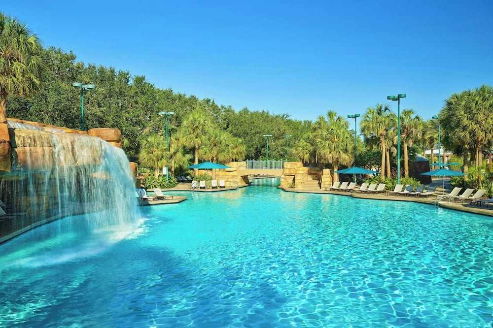 ウォルト ディズニー ワールド スワン 写真