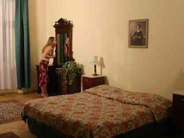 アパートホテル バスツトワ 写真