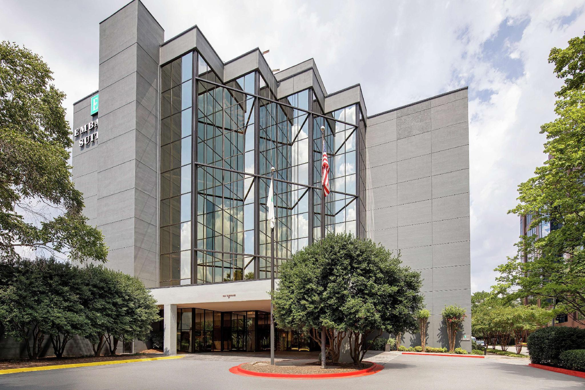 Embassy Suites by Hilton Atlanta Perimeter Center 写真