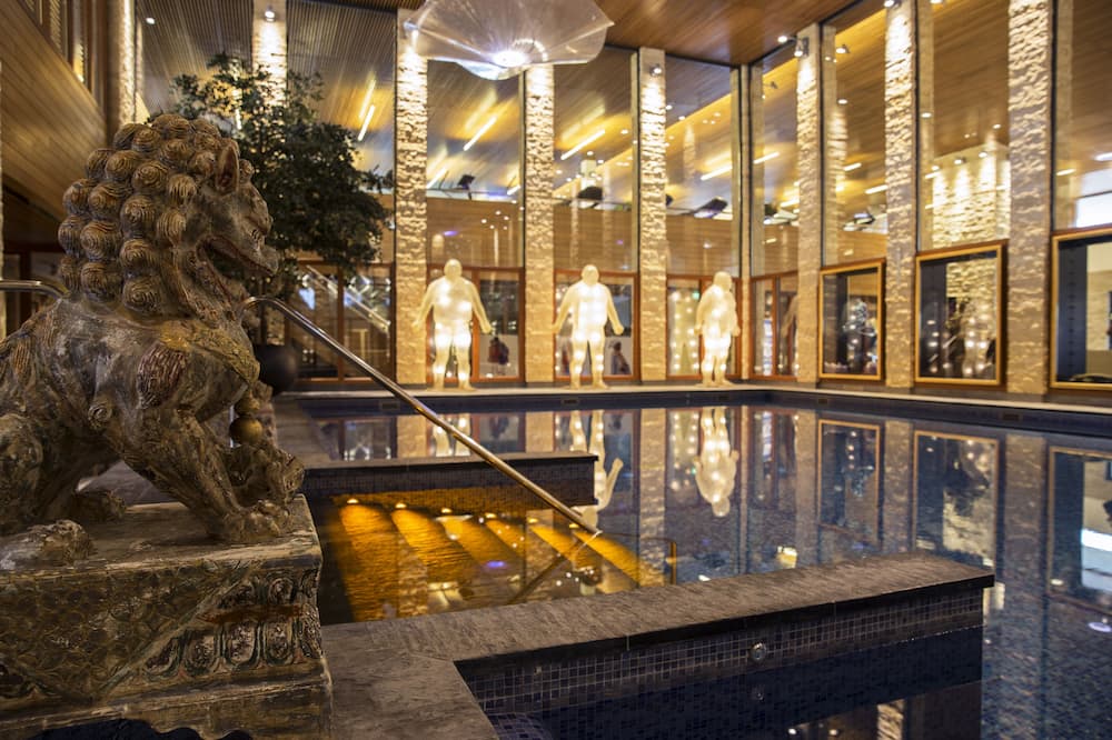 アレキサンダー ホテル 写真