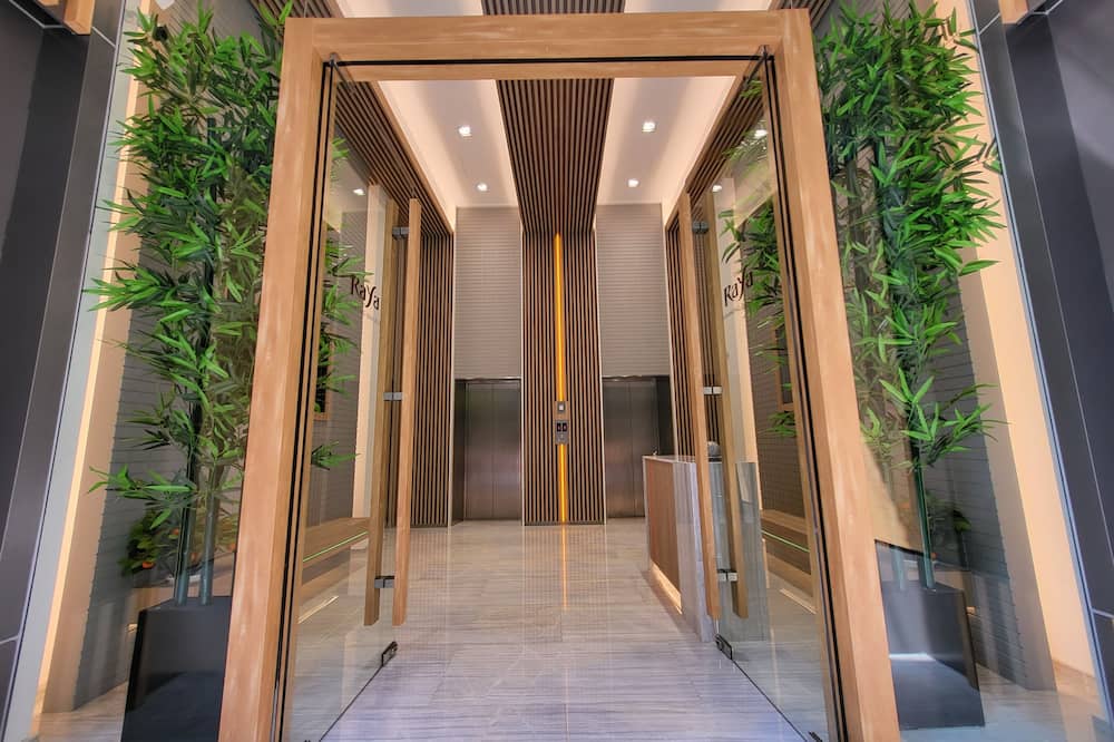 ザ ラヤ スラウォン ホテル 写真