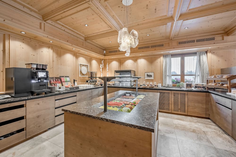 ホテル ロッセル 写真