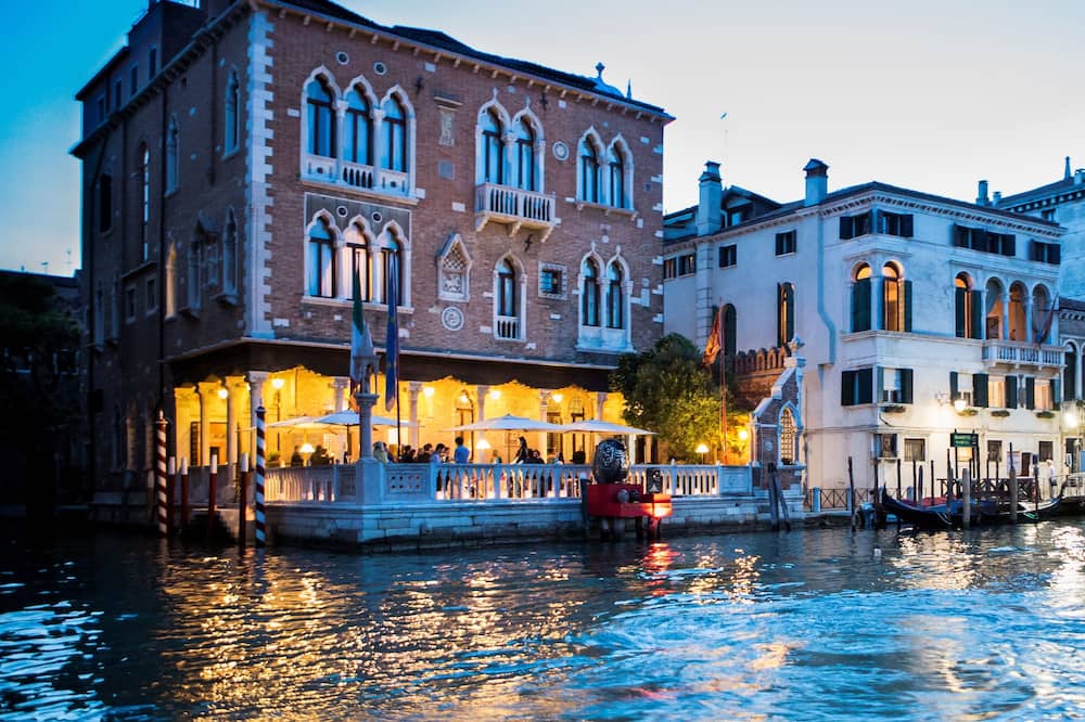 ホテル パラッツォ ステルン 写真