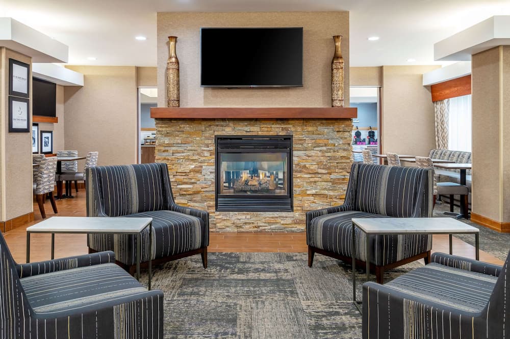 Hampton Inn Mitchell 写真