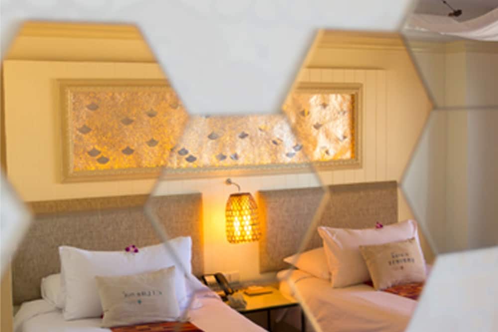 プロイ パレス ホテル 写真