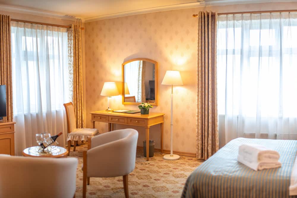 Continental Hotel 写真