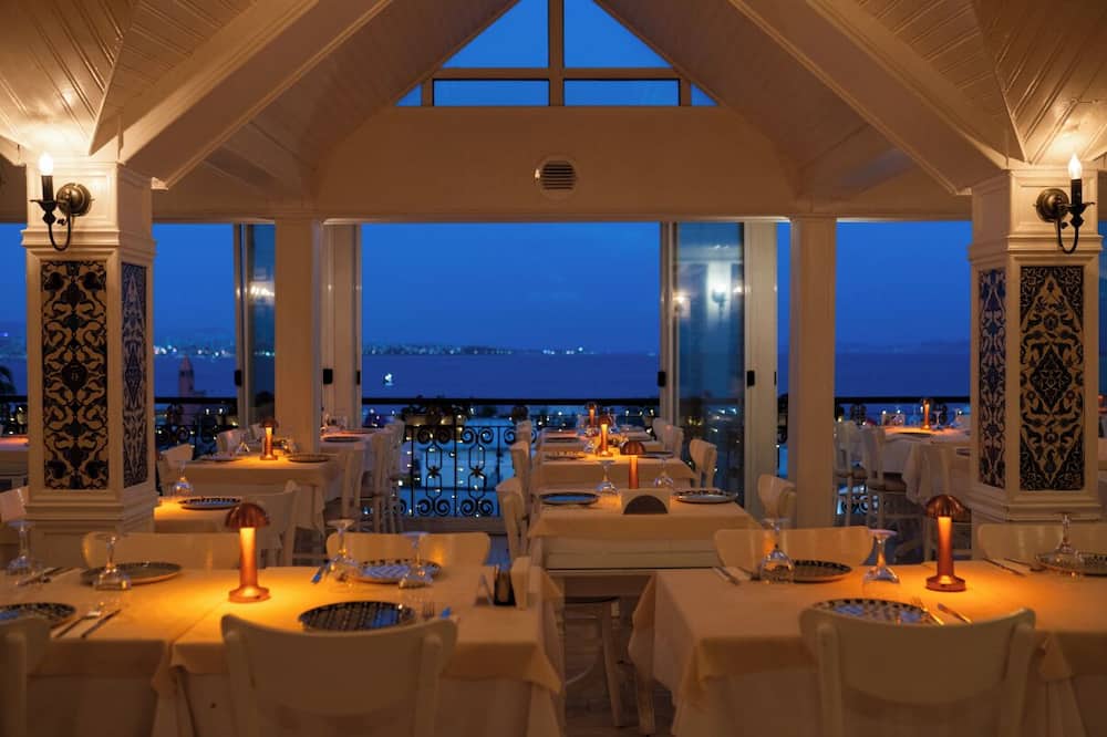 アビチェンナ ホテル - スペシャル クラス 写真