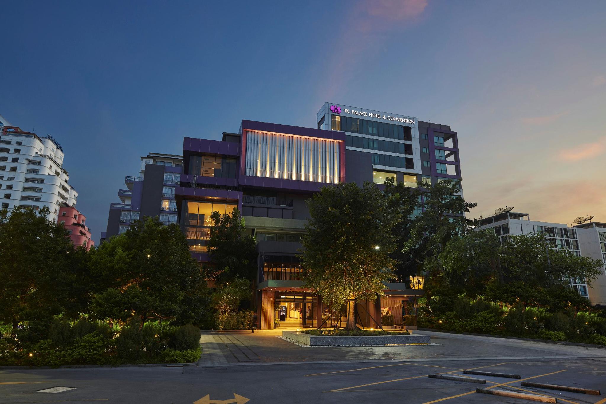 ティーケー パレス ホテル ＆ コンベンション バンコク 写真
