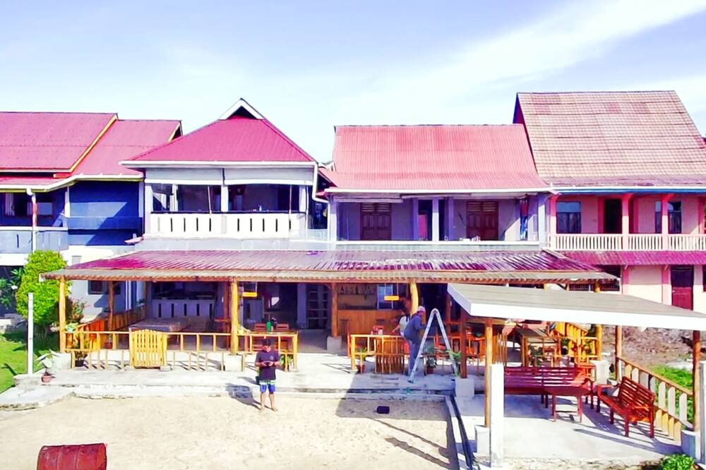 ラフィエル ニアス 写真