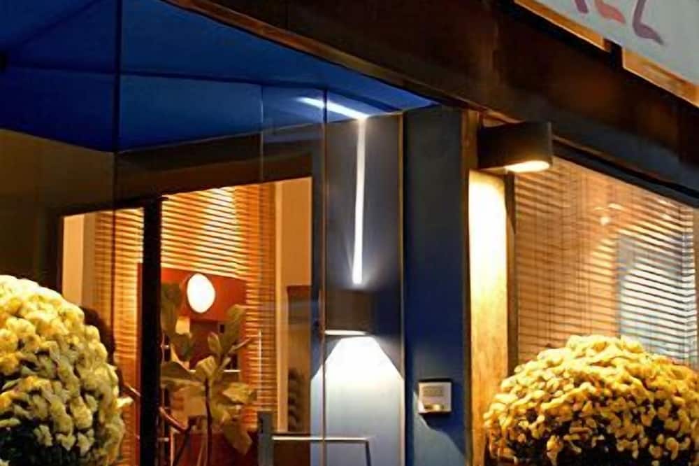 ヴェストエンド ホテル 写真