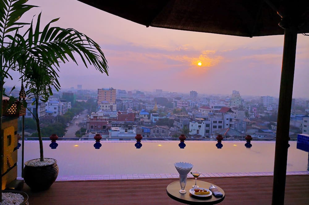 ホテル ヤダナボン 写真