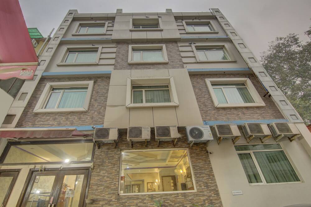 ツリーボ ロックウェル プラザ 写真