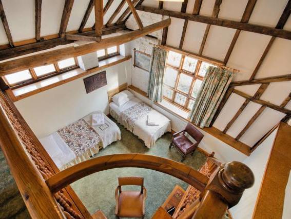 The Abbey Hotel 写真