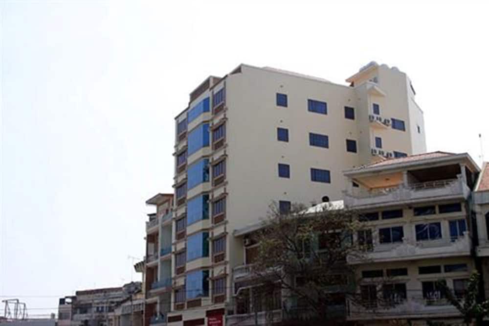 ノコール ラッキー サービスド アパートメンツ 写真