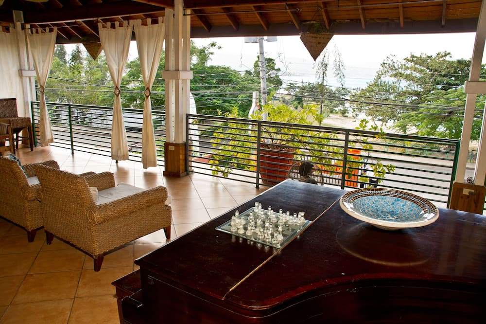 アルタモント ウエスト ホテル 写真