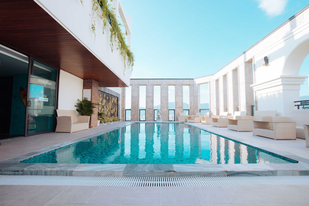 ダナシティ ホテル 写真