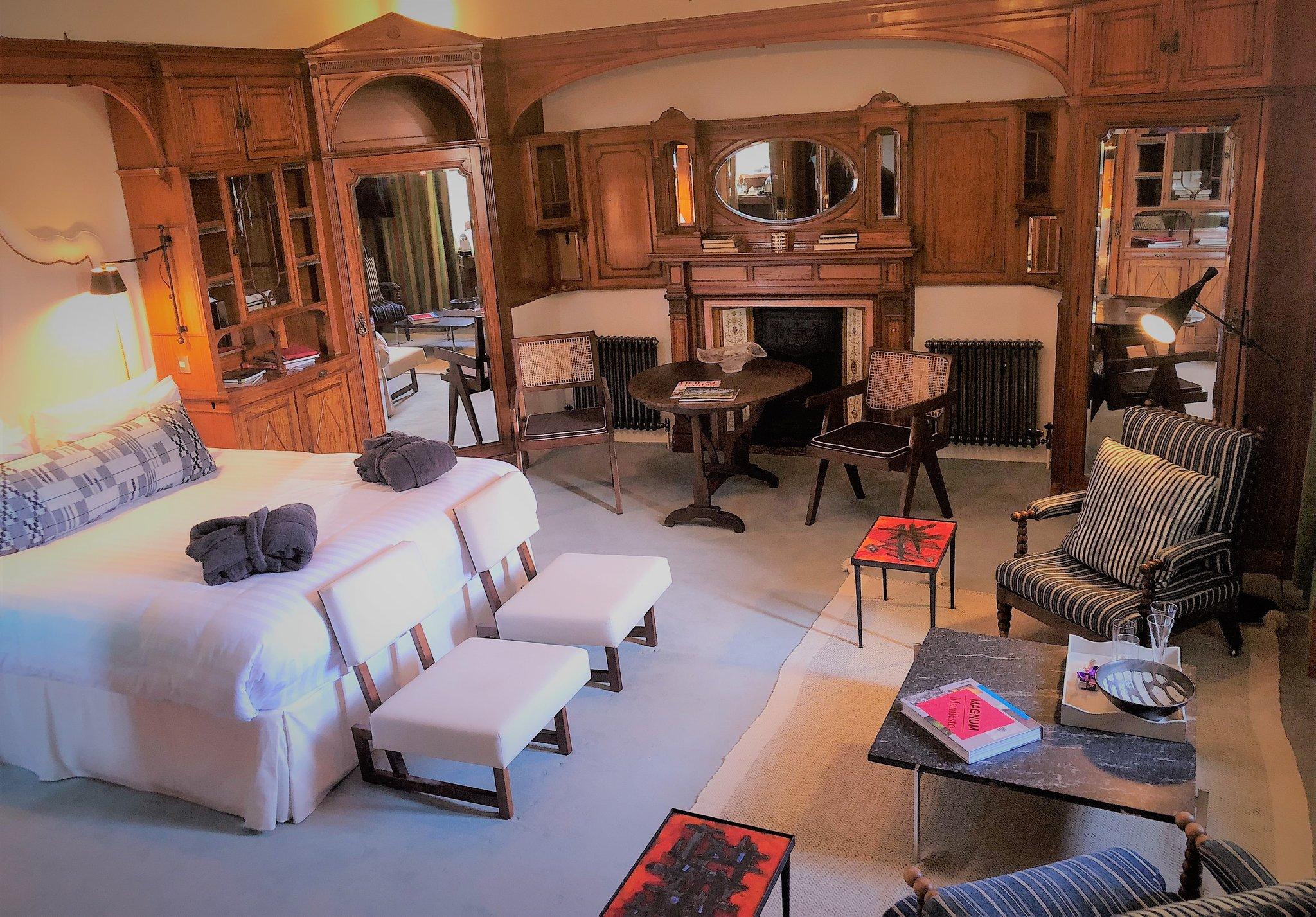 The Oakley Court 写真