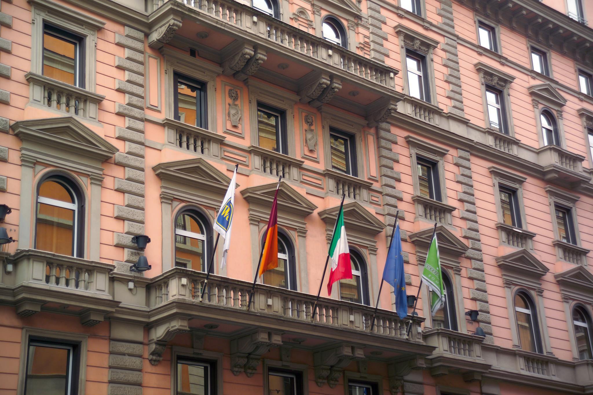 ベスト ウエスタン ホテル プラス ウニヴェルソ 写真