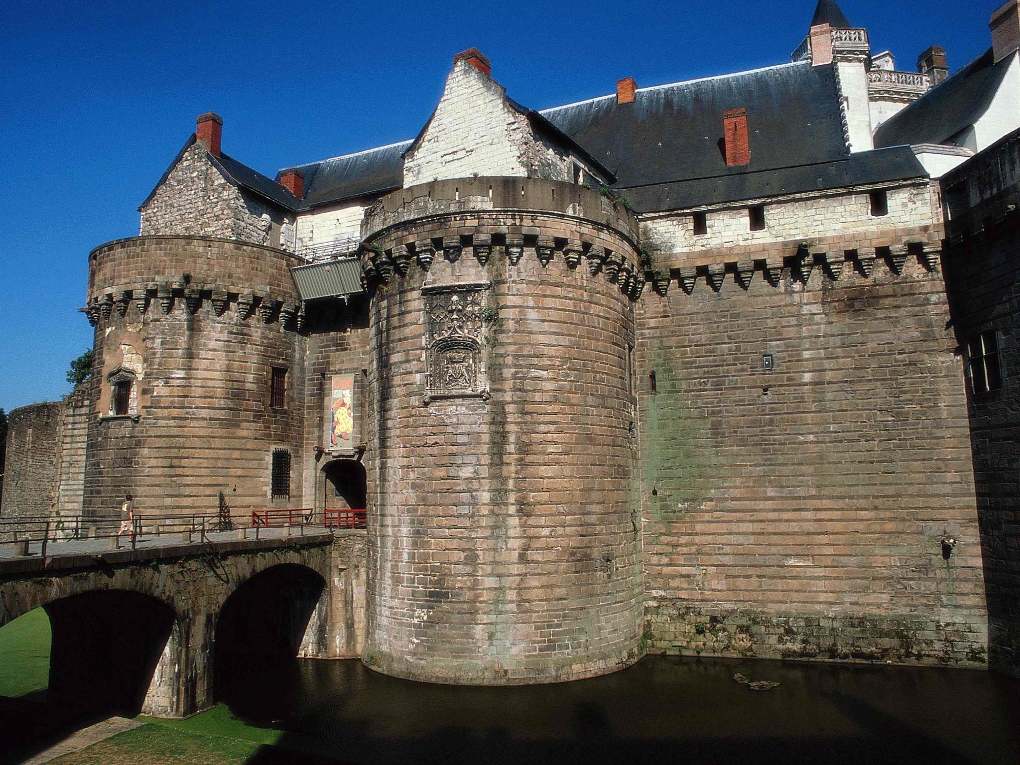 ホテル メルキュール ナント セントル パサージュ ポメレイ 写真