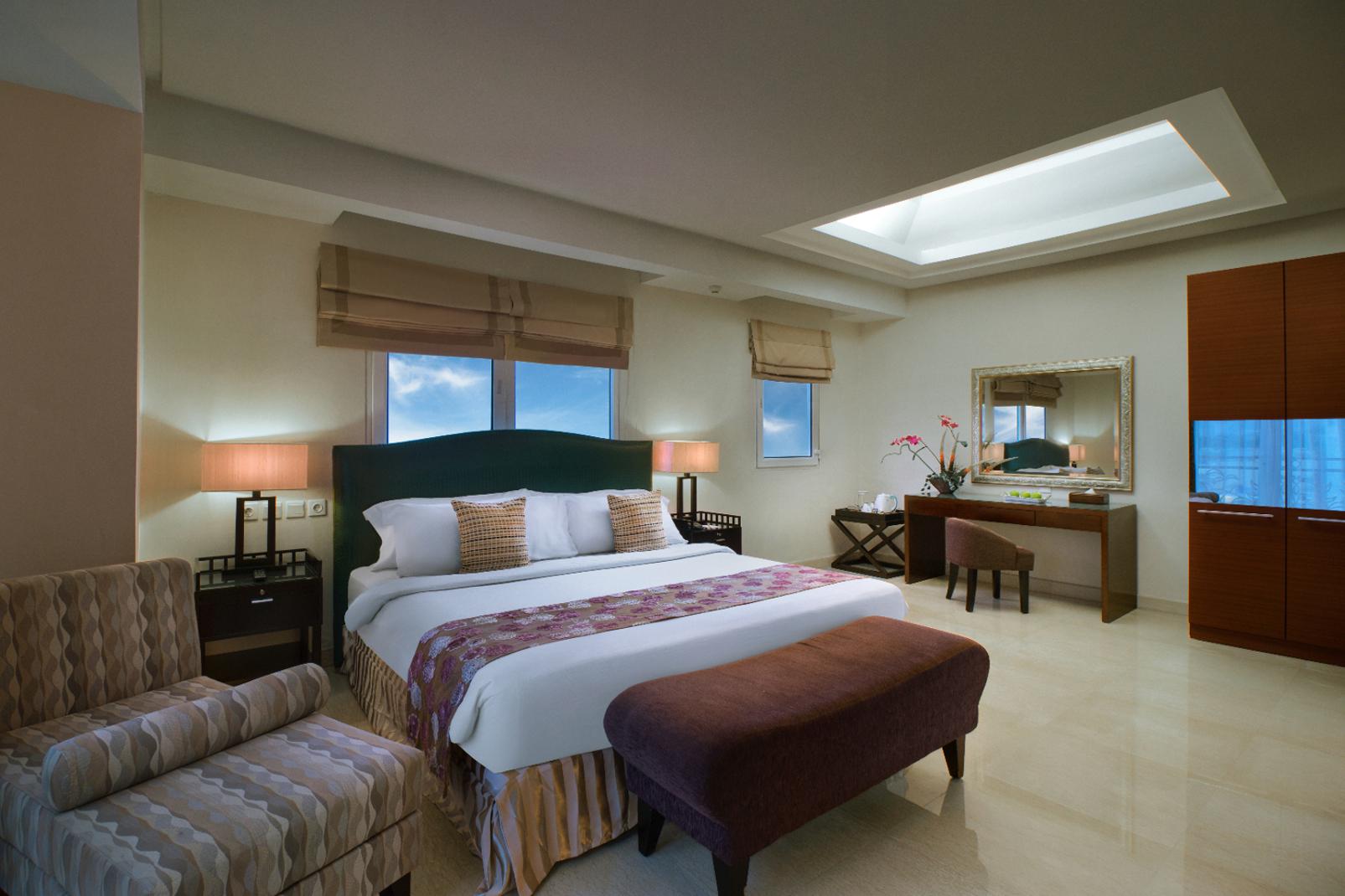 アストン マナド ホテル 写真