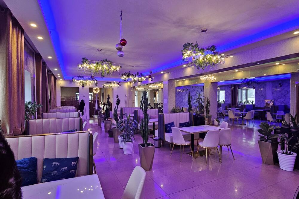 ランド ホテル 写真