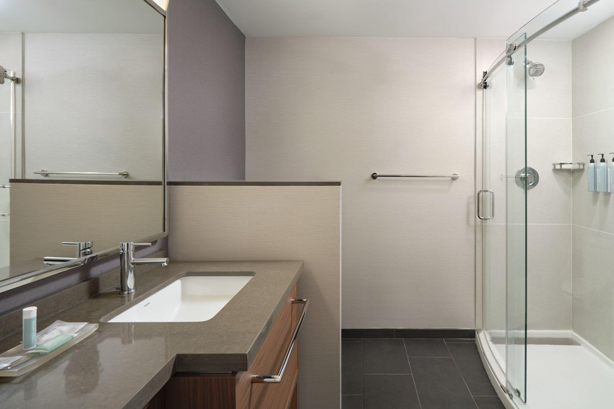 Courtyard by Marriott Saratoga Springs 写真