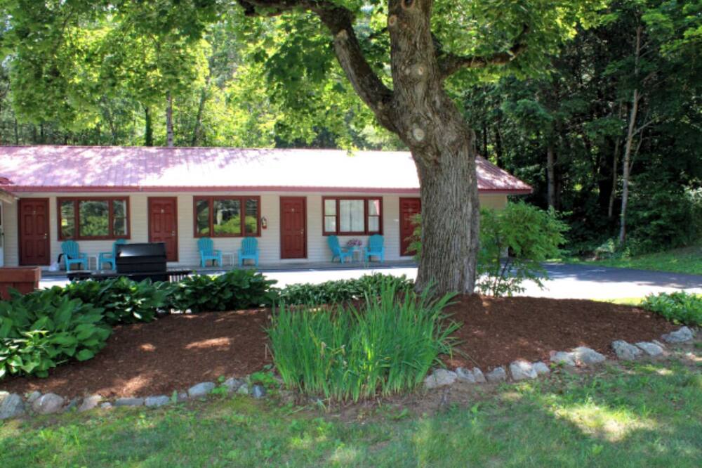 ルーザン コート モーテル 写真