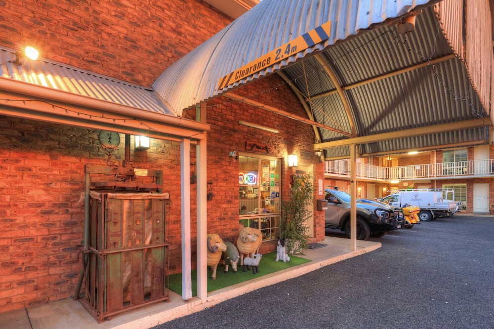 シェアリングシェッド モーターイン 写真