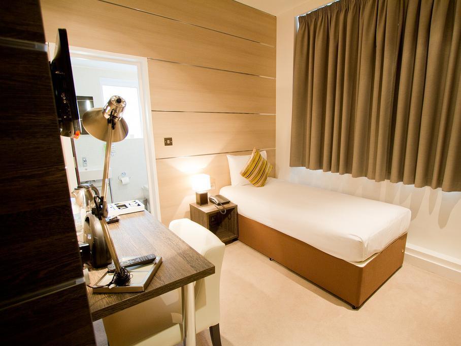 ザ ウェズリー ユーストン 写真