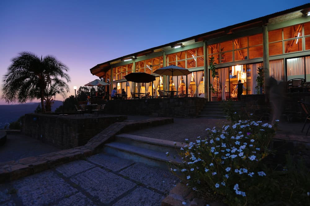 ゴハ ホテル 写真