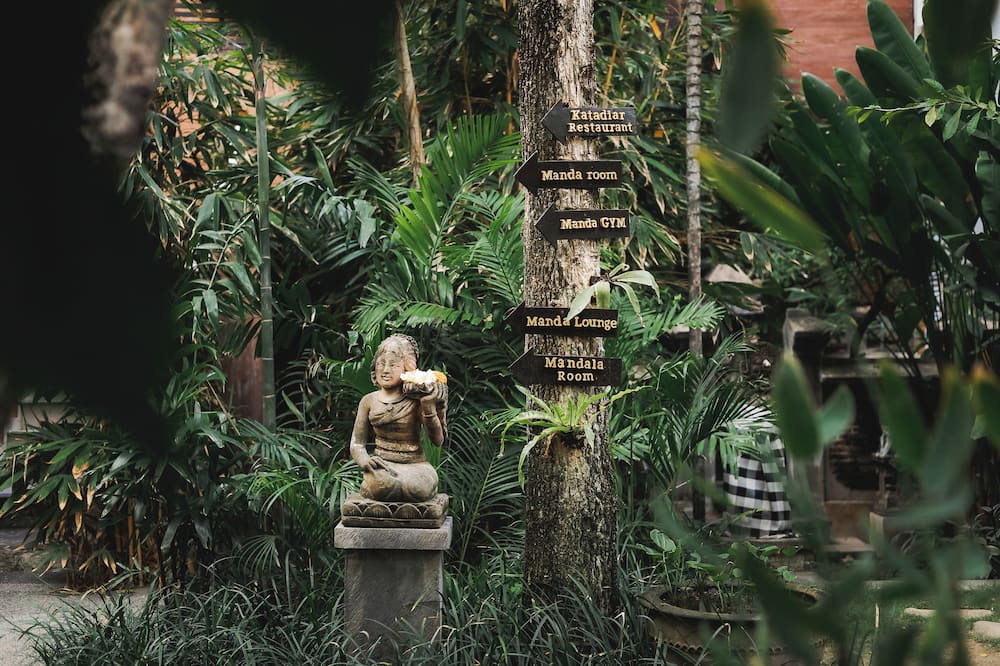 フォーティーン ローゼズ ブティック ホテル レギャン 写真