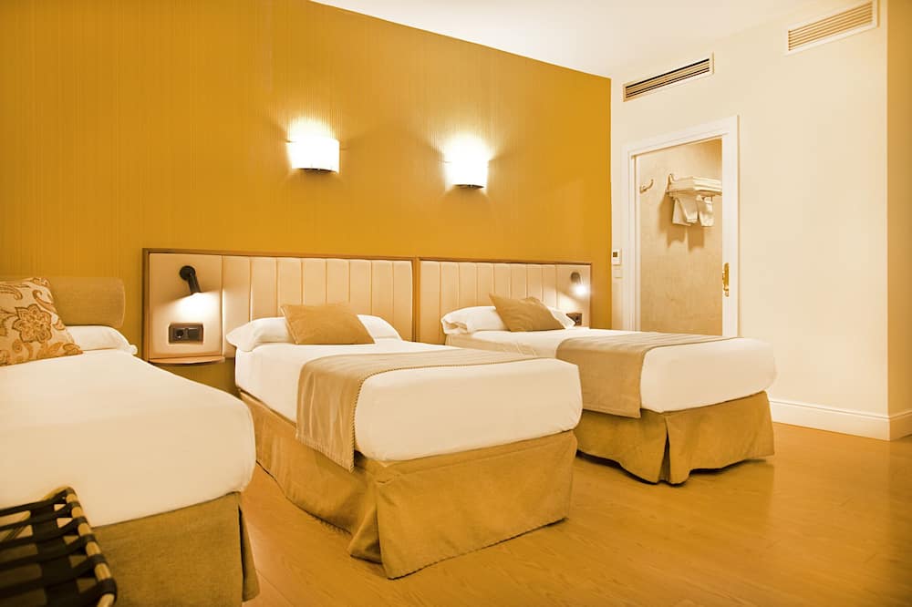 ホテル ロス コンデス 写真