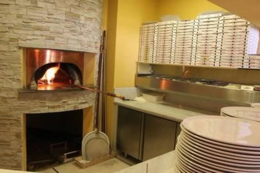 ホテル ベルニナ 写真