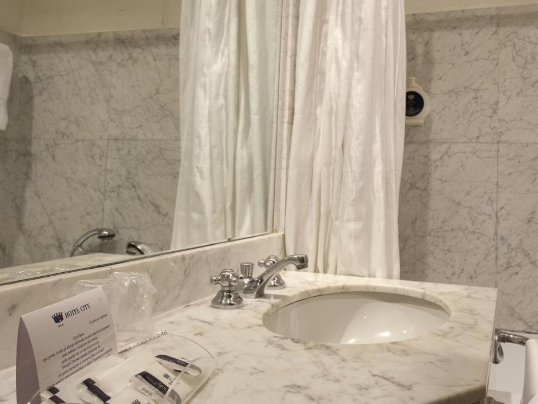 ホテル シティ 写真