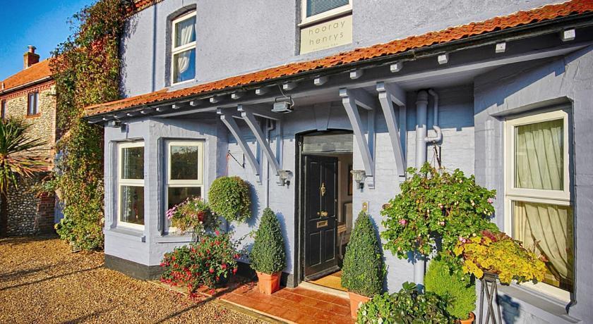 フーレイ ヘンリーズ シャーリンガム 写真