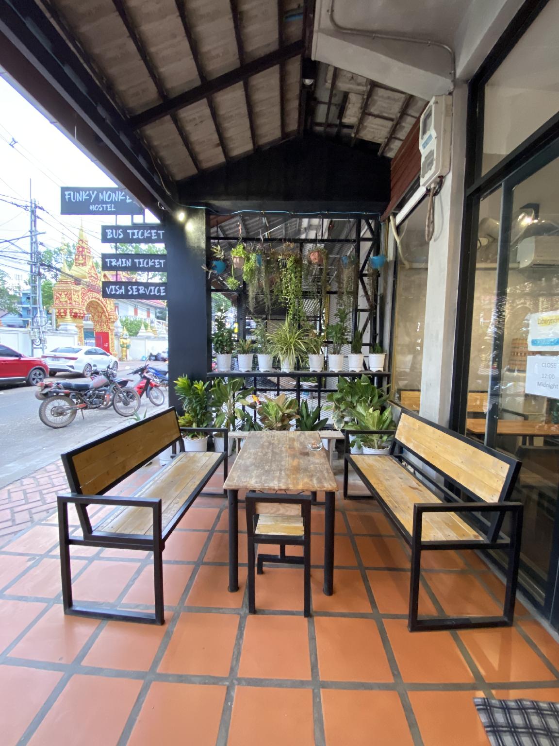 ファンキー モンキー カフェ&ホステル 写真