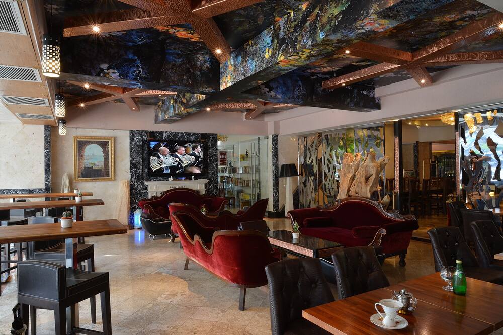 キングシップ ホテル カオション インター コンチネンタル 写真