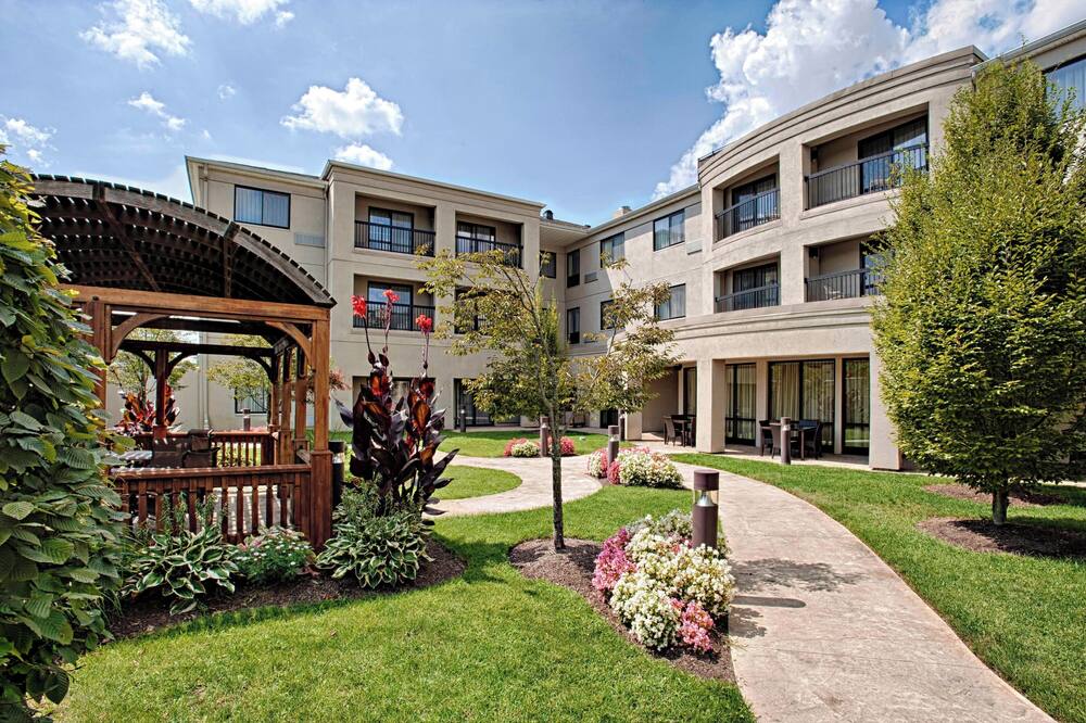 Courtyard by Marriott Wall at Monmouth Shores Corporate Park 写真