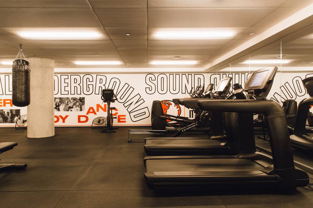 エミリー ホテル 写真