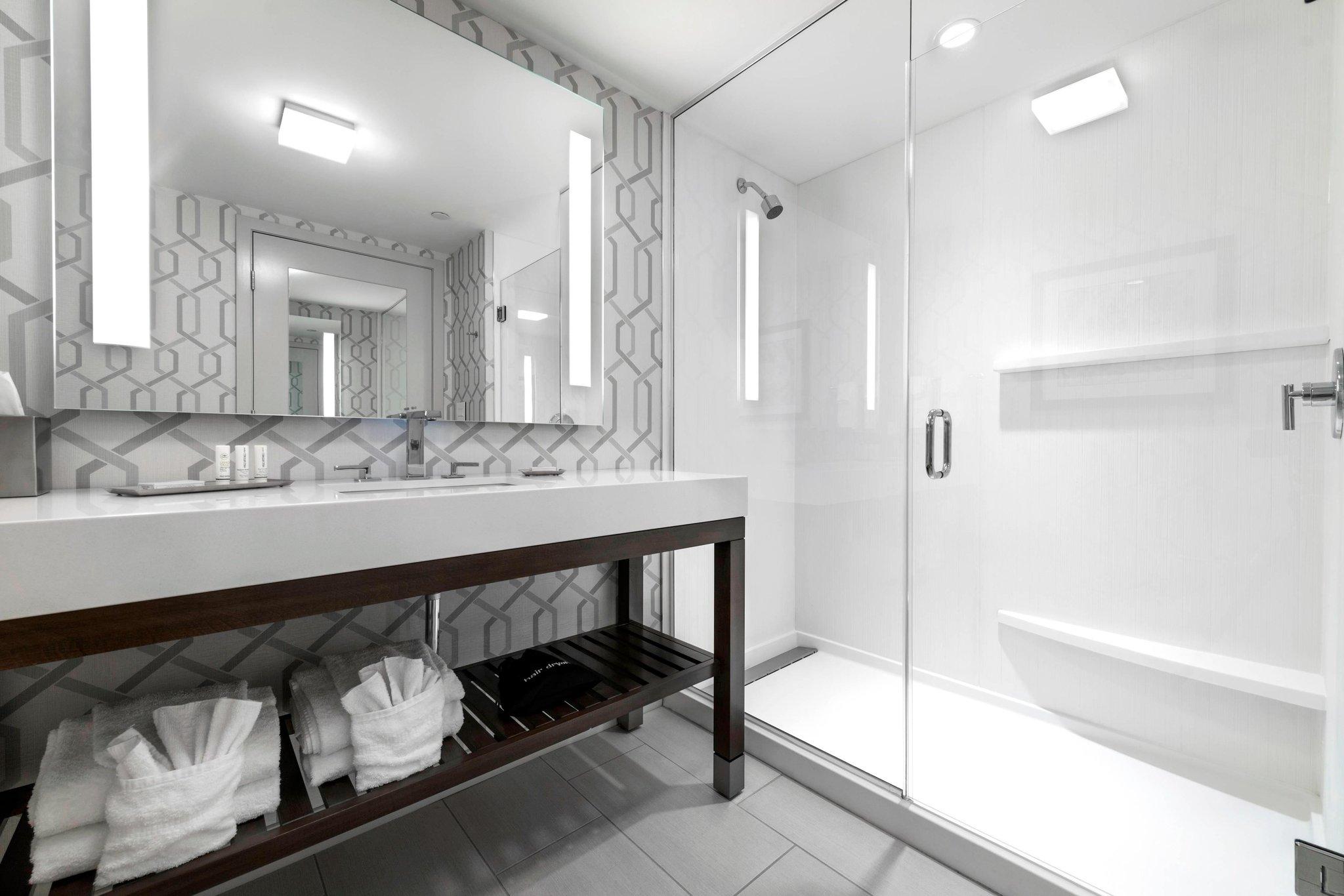 Courtyard by Marriott Edgewater NYC Area 写真