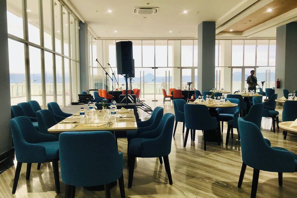 ラベルサ ホテル & コンベンションセンター サモシール 写真