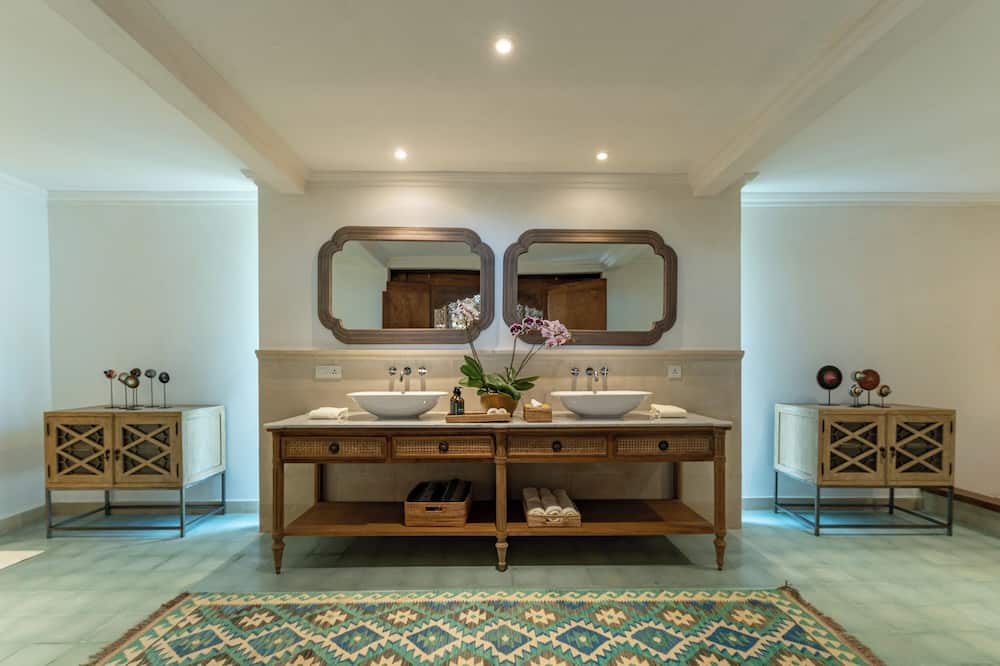 ウマ ルサ 写真